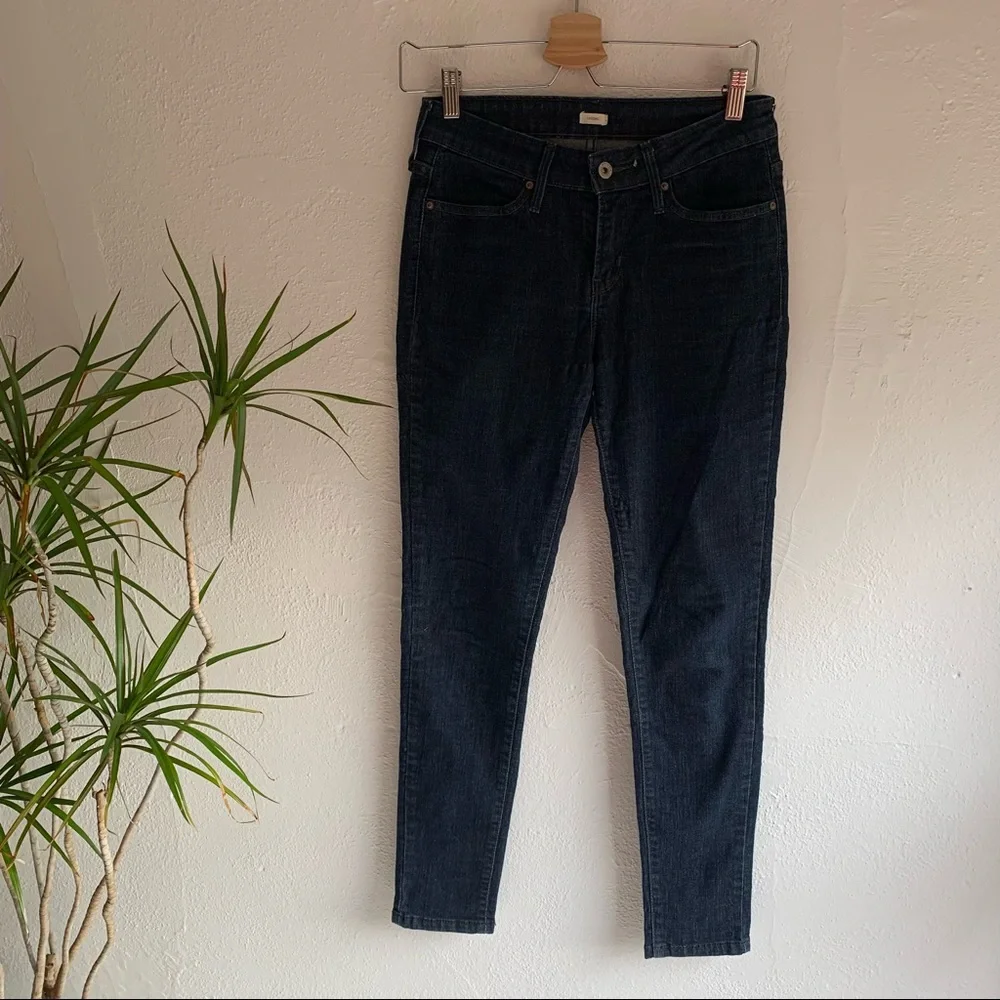 Levi’s | Skinny Dark Wash Legging Jeans - W28 X L32 - Picture 6 of 8